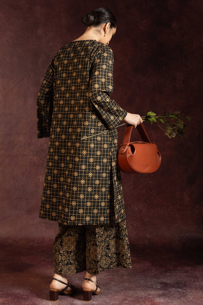 Tassel Bloom Zaviya Set